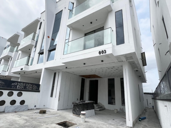 Spacious four bedroom semi detached duplex(agungi4bsd03)