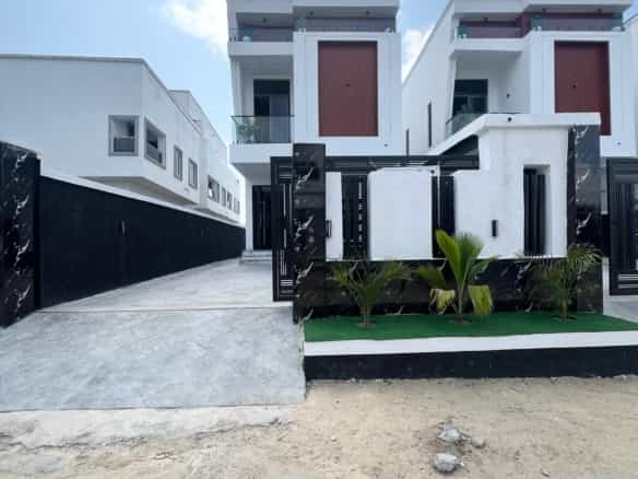 Elegant five bedroom fully detached duplex(ajah5bdd19)