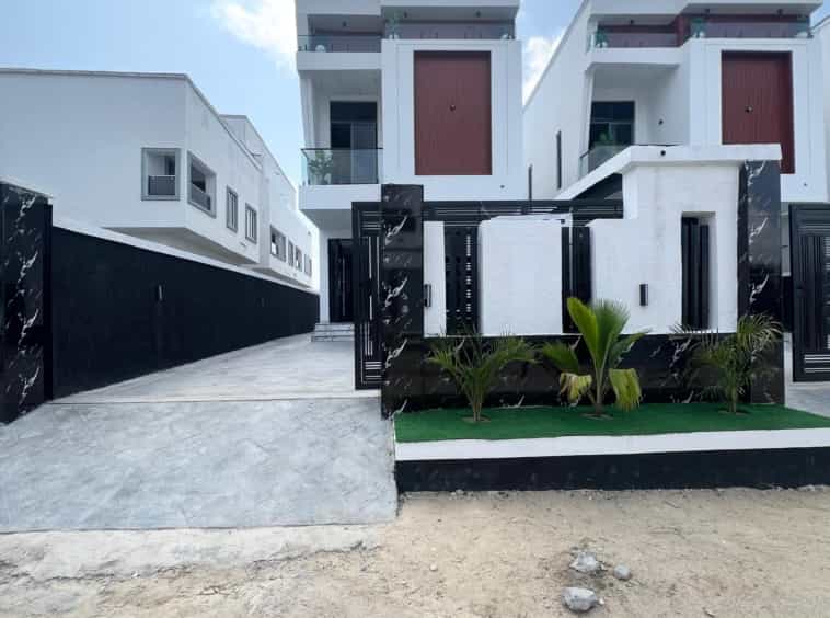 Elegant five bedroom fully detached duplex(ajah5bdd19)
