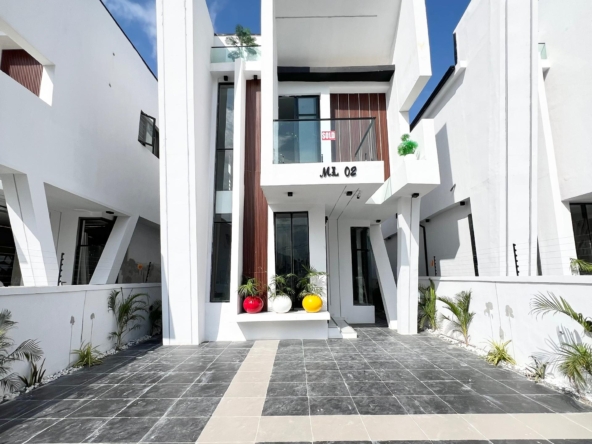 Charming five bedroom fully detached duplex(ikota5bdd01)