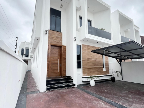 Stylish five bedroom fully detached duplex(chevron5bdd14)
