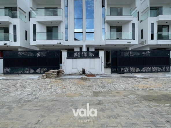 Bespoke four bedroom semi detached duplex (agungi4bsd04)