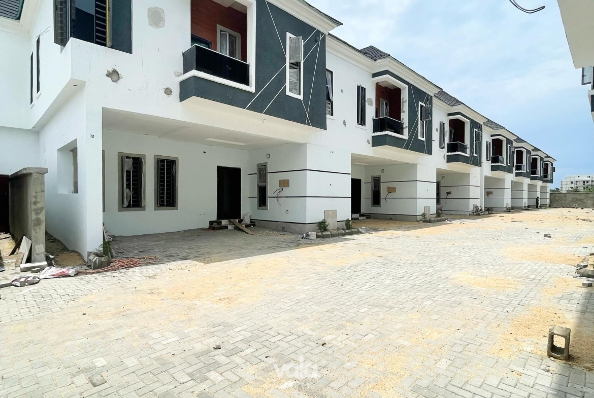 Affordable three bedroom terrace duplex (AJAH3BTD04)