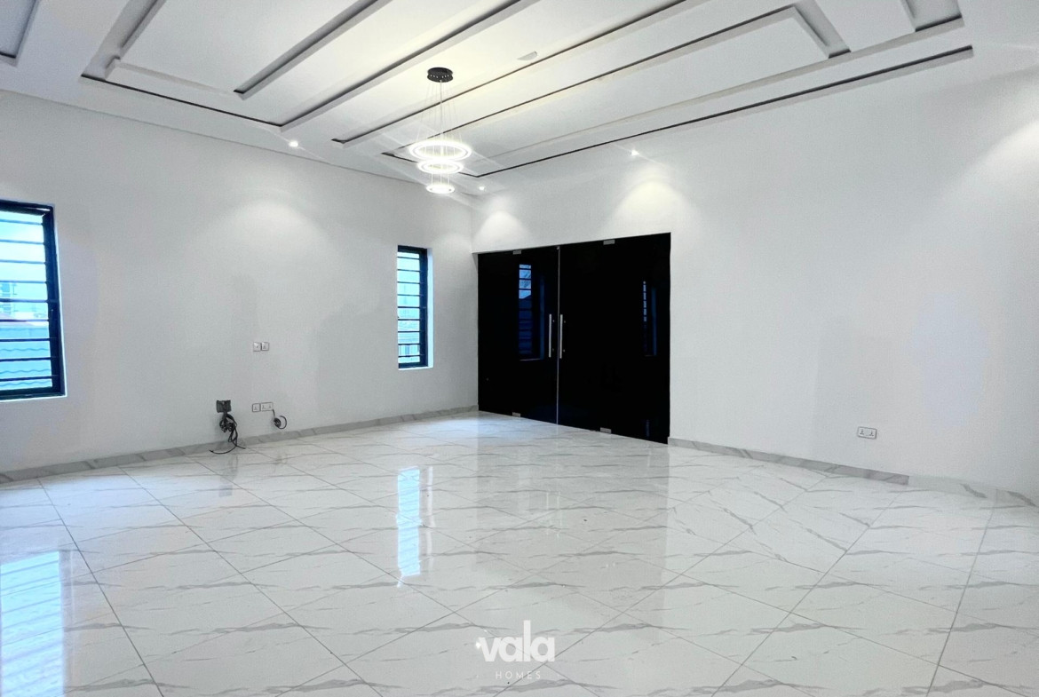 Contemporary five bedroom fully detached duplex (IKOTA5BDD02)