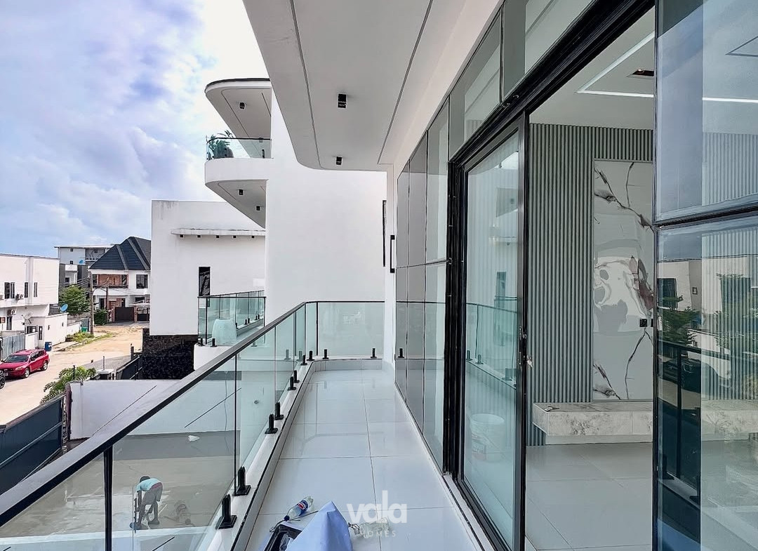 Contemporary five bedroom fully detached duplex (LEKKI5BDD08)