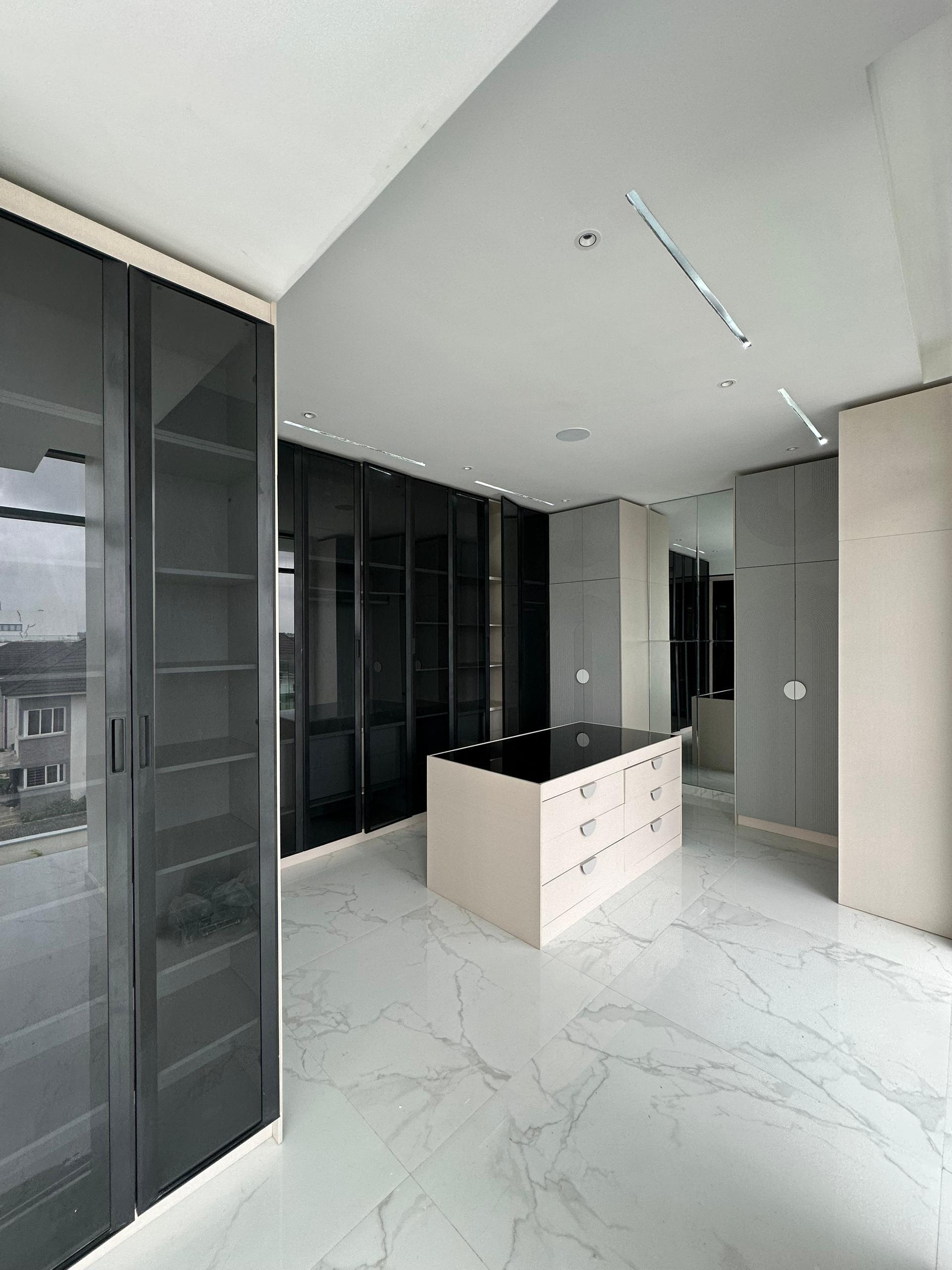 Contemporary five bedroom fully detached duplex(OSAPA5BDD10)