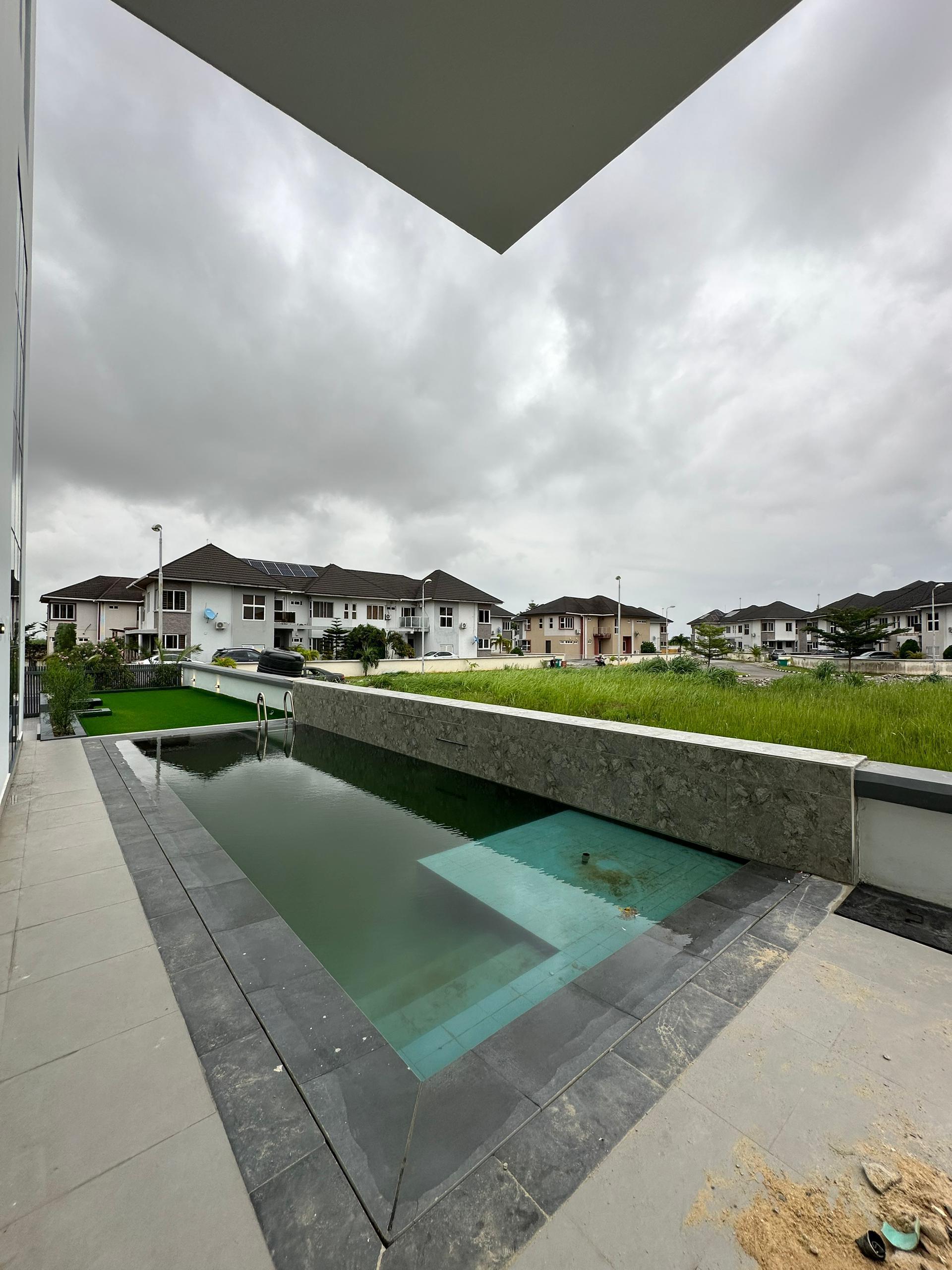 Contemporary five bedroom fully detached duplex(OSAPA5BDD10)