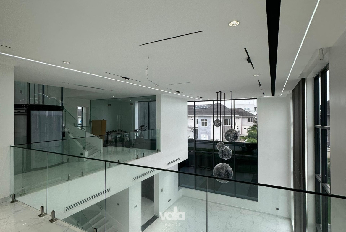 Contemporary five bedroom fully detached duplex(OSAPA5BDD10)