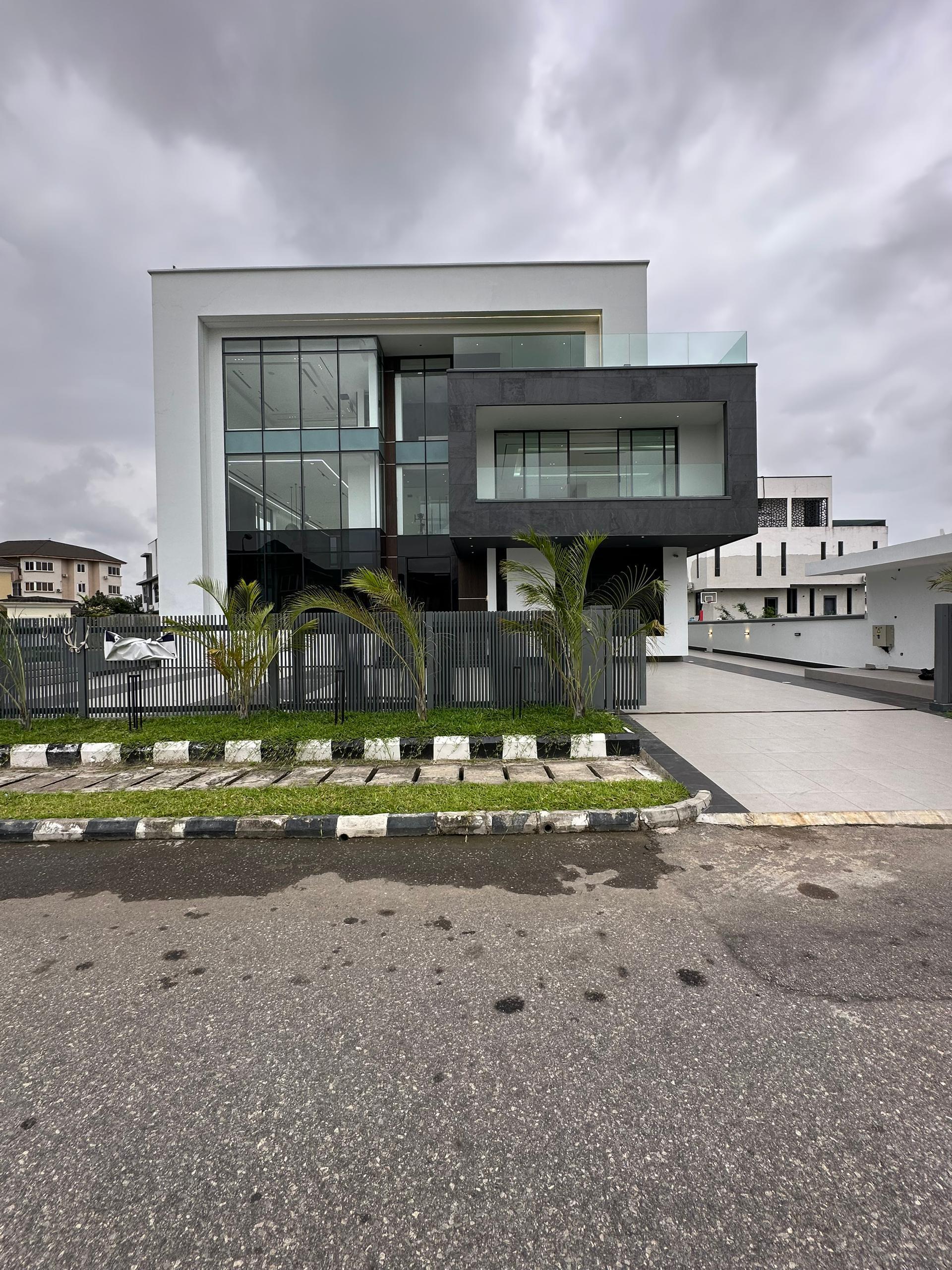 Contemporary five bedroom fully detached duplex(OSAPA5BDD10)