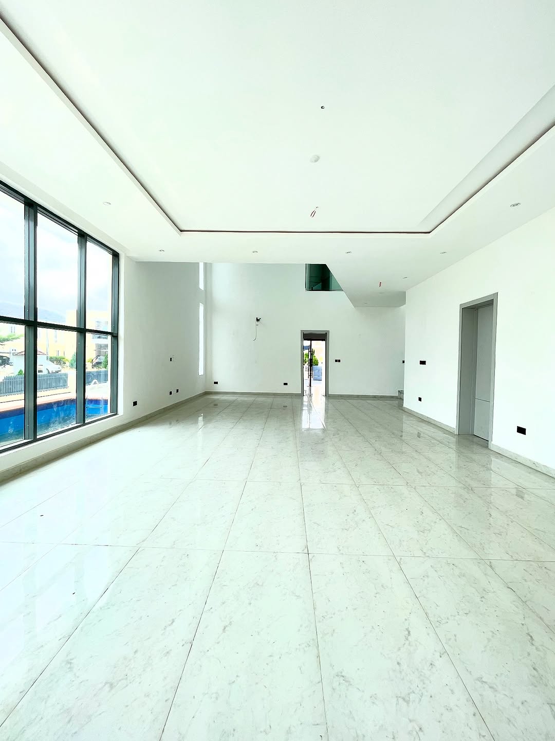 Exquisite four bedroom fully detached duplex (CHEVRON4BDD02)