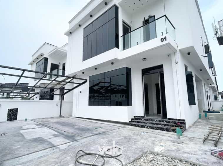F  (orchid5bd11d)