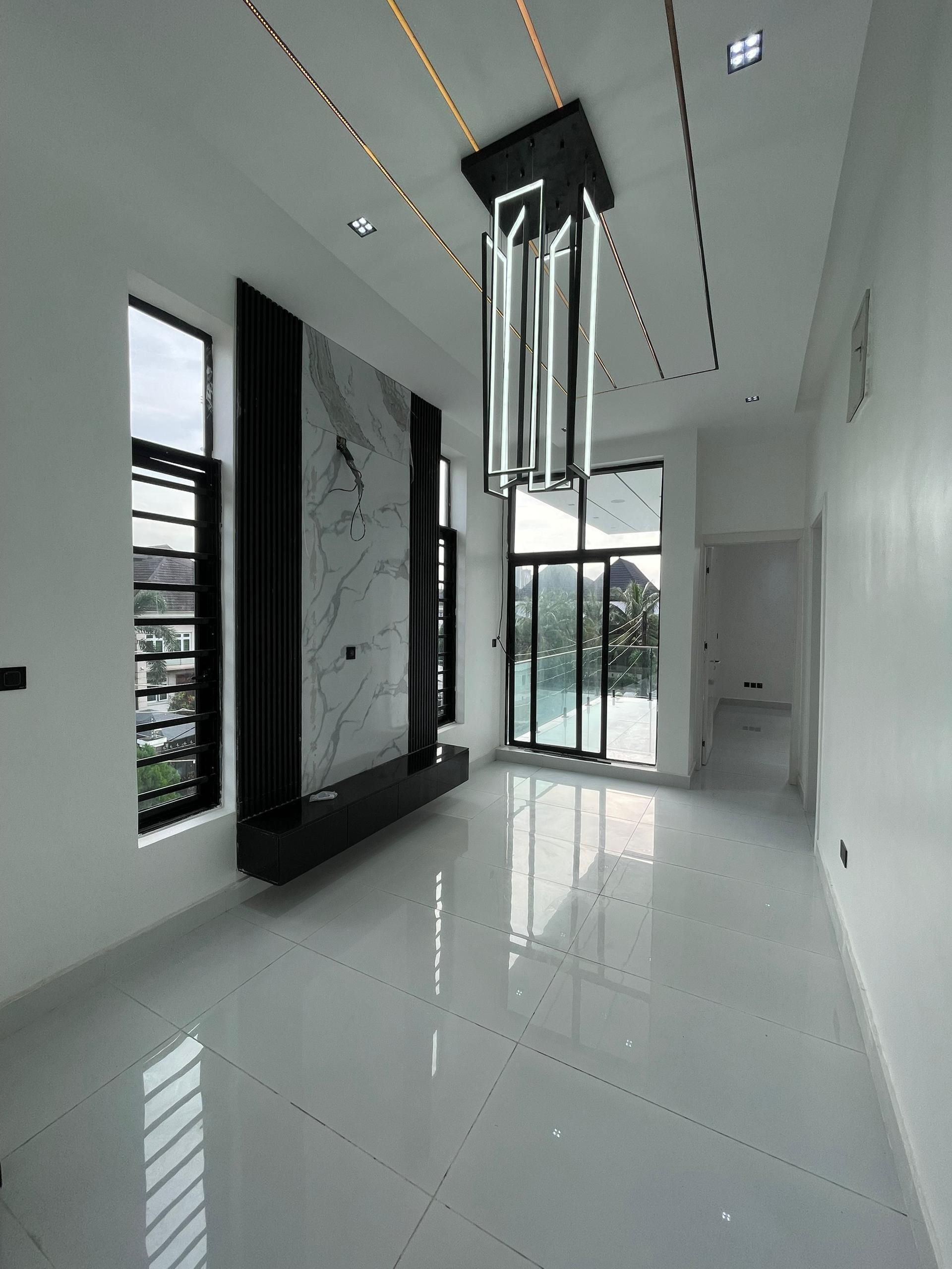 five bedroom fully detached duplex (CHEVRON5BDD)