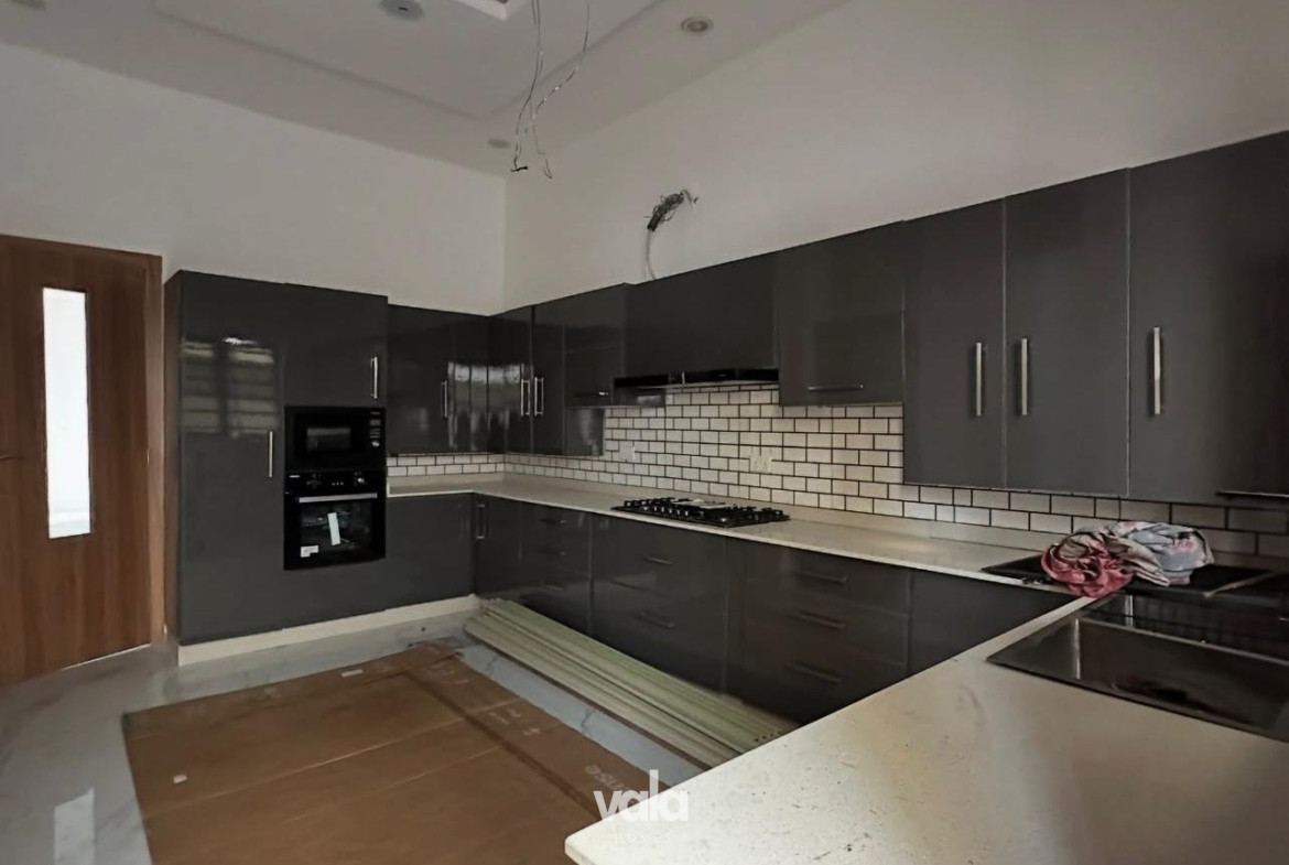 five bedroom fully detached duplex (IKATE5BDD)