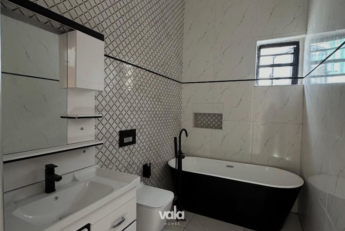 five bedroom fully detached duplex (IKATE5BDD)