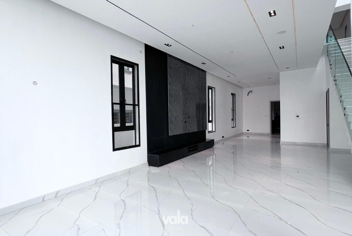 five bedroom fully detached duplex (IKOTA5BDD03)