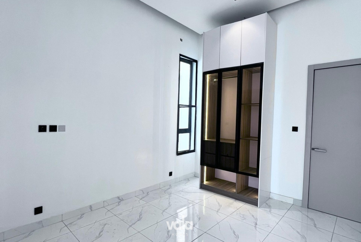 five bedroom fully detached duplex (IKOTA5BDD03)