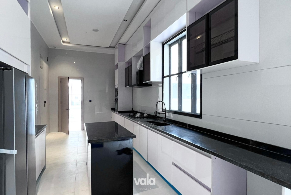five bedroom fully detached duplex (IKOTA5BDD03)