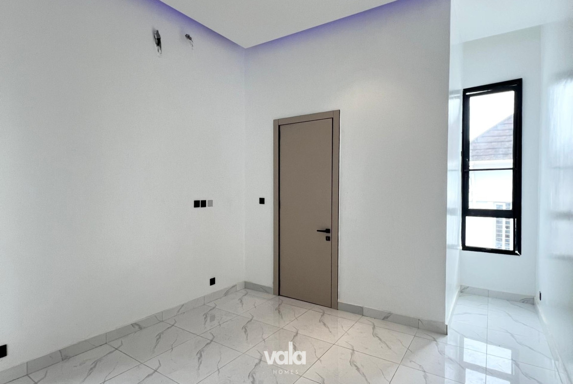 five bedroom fully detached duplex (IKOTA5BDD03)
