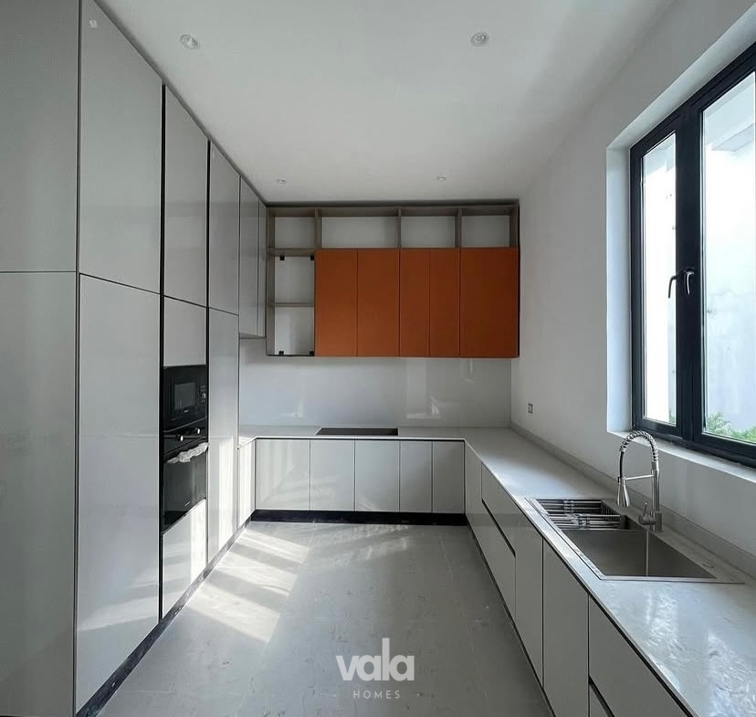 five bedroom semi detached duplex (IKATE5BSD05)