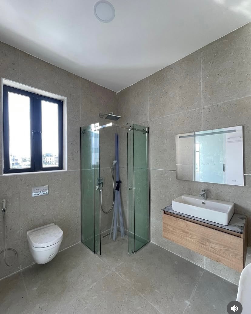 five bedroom semi detached duplex (IKATE5BSD05)