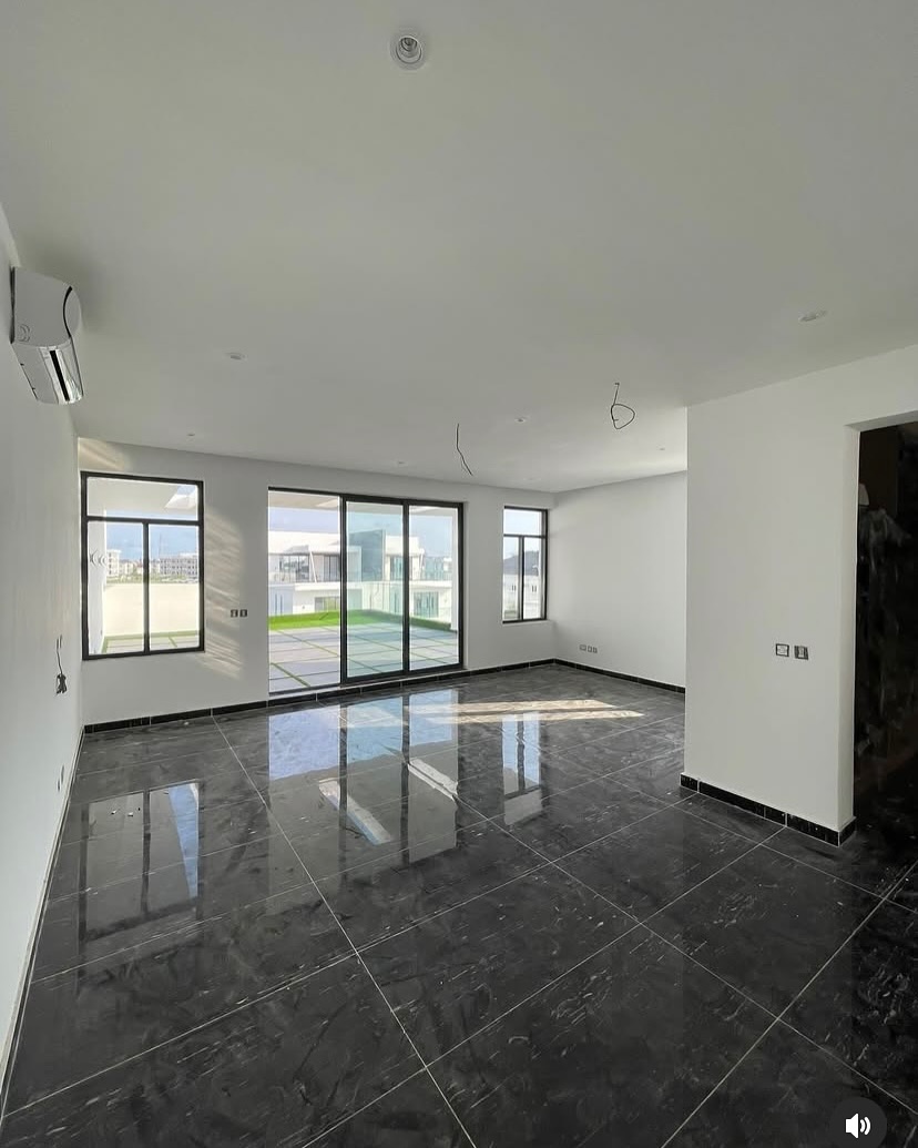 five bedroom semi detached duplex (IKATE5BSD05)