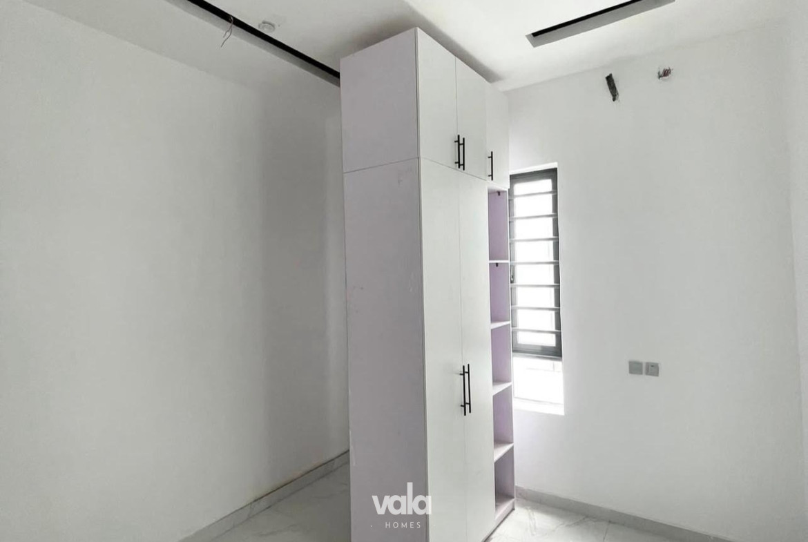 four bedroom fully detached duplex (AJAH4BDD)