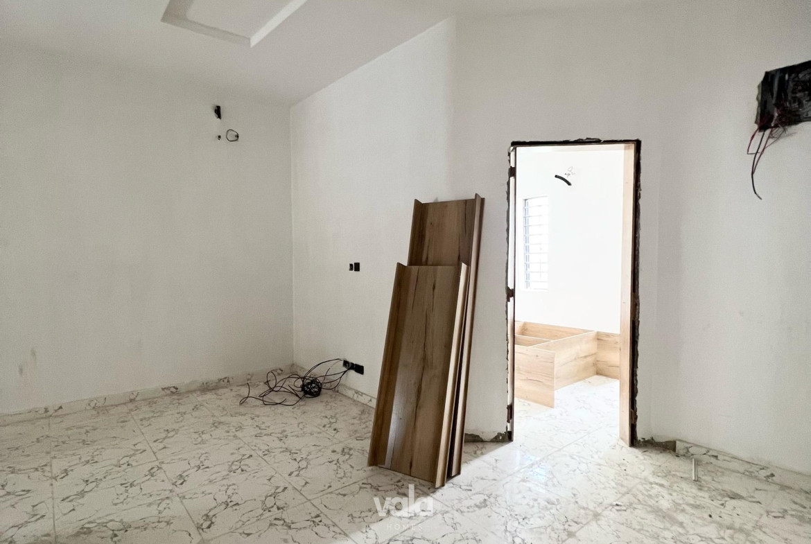 four bedroom terrace duplex (AJAH4BTD01)