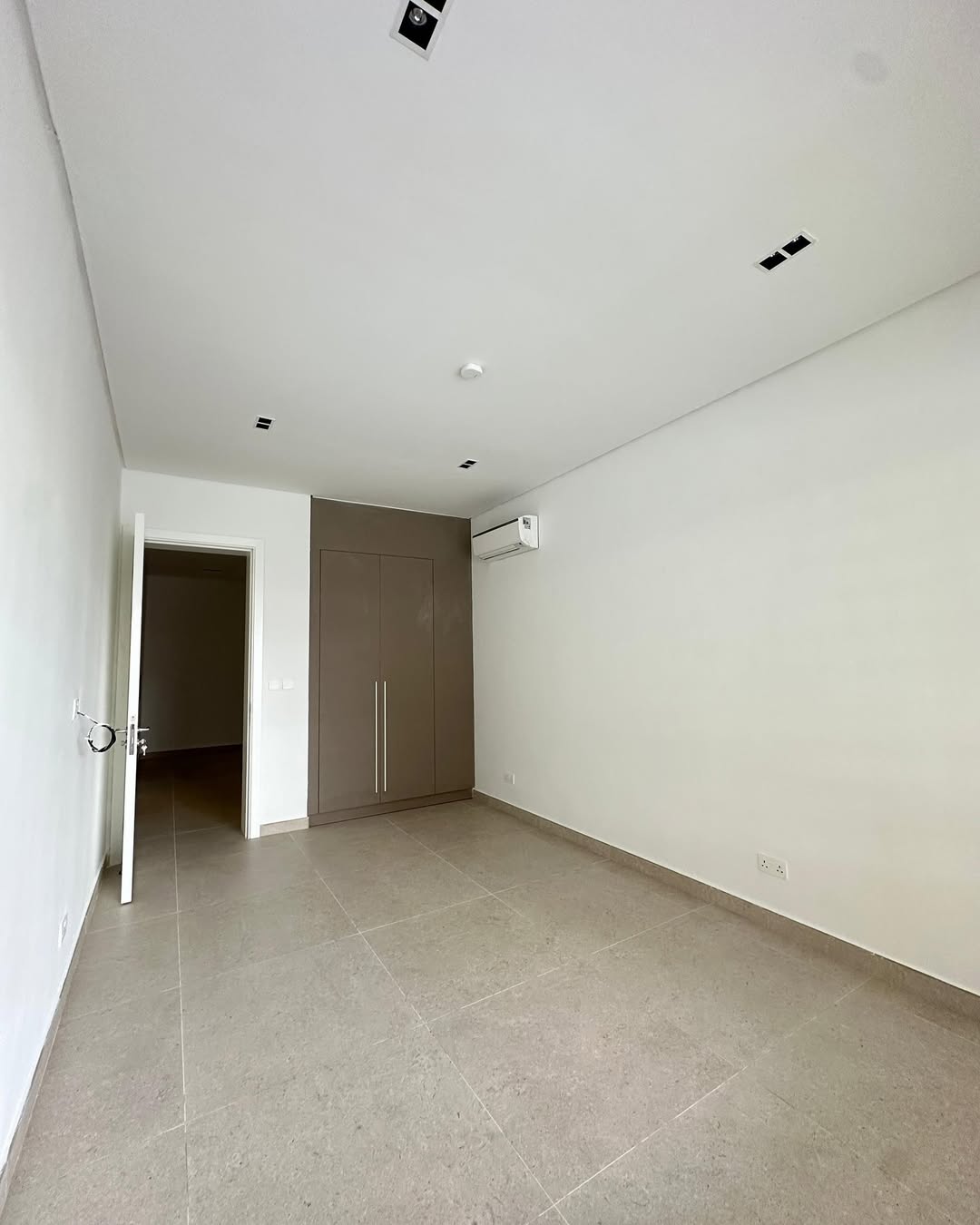 Lu (IKOYI5BTD01)