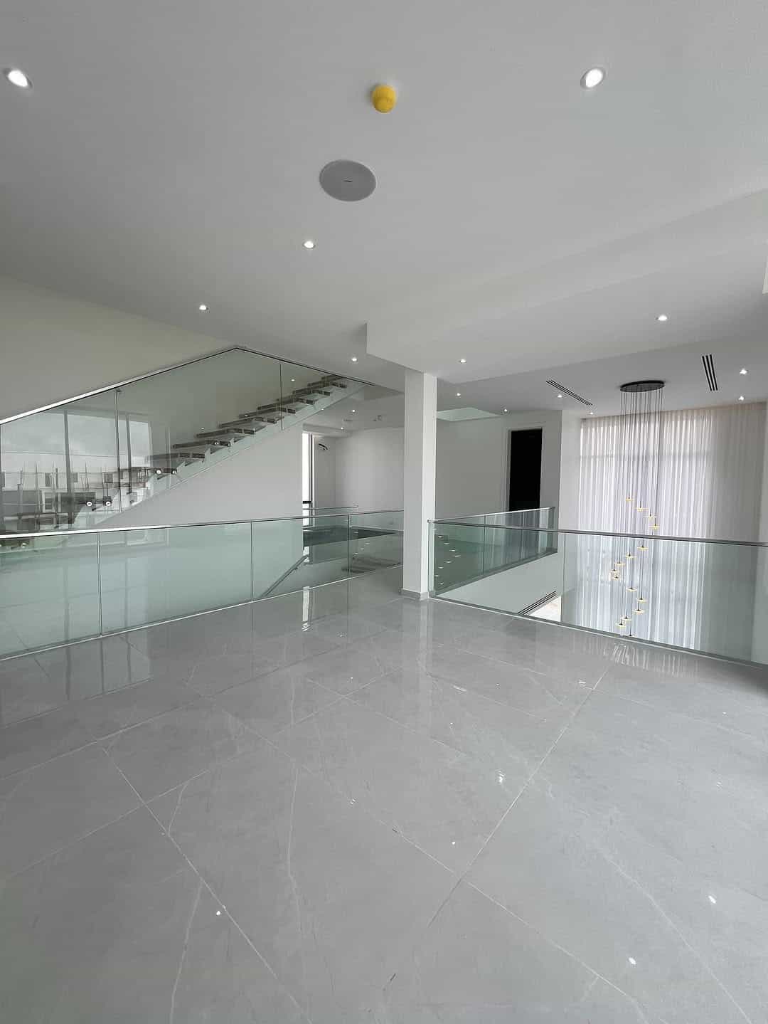 Luxurious five bedroom fully detached duplex (IKATE5BDD11) Luxurious five bedroom fully detached duplex (IKATE5BDD11)