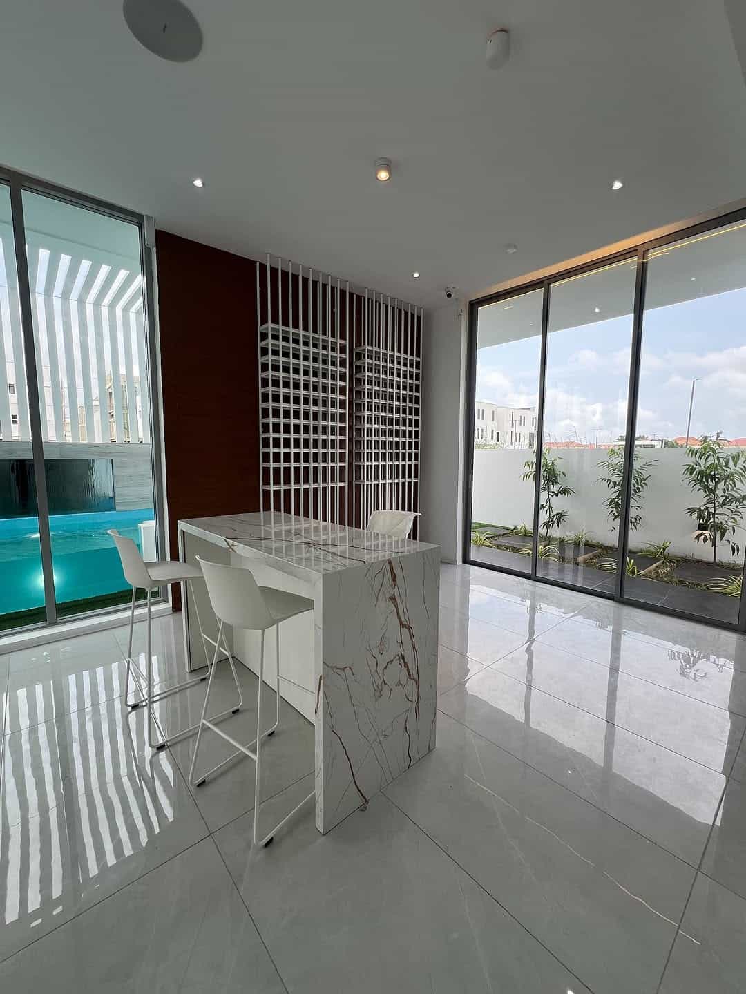 Luxurious five bedroom fully detached duplex (IKATE5BDD11) Luxurious five bedroom fully detached duplex (IKATE5BDD11)