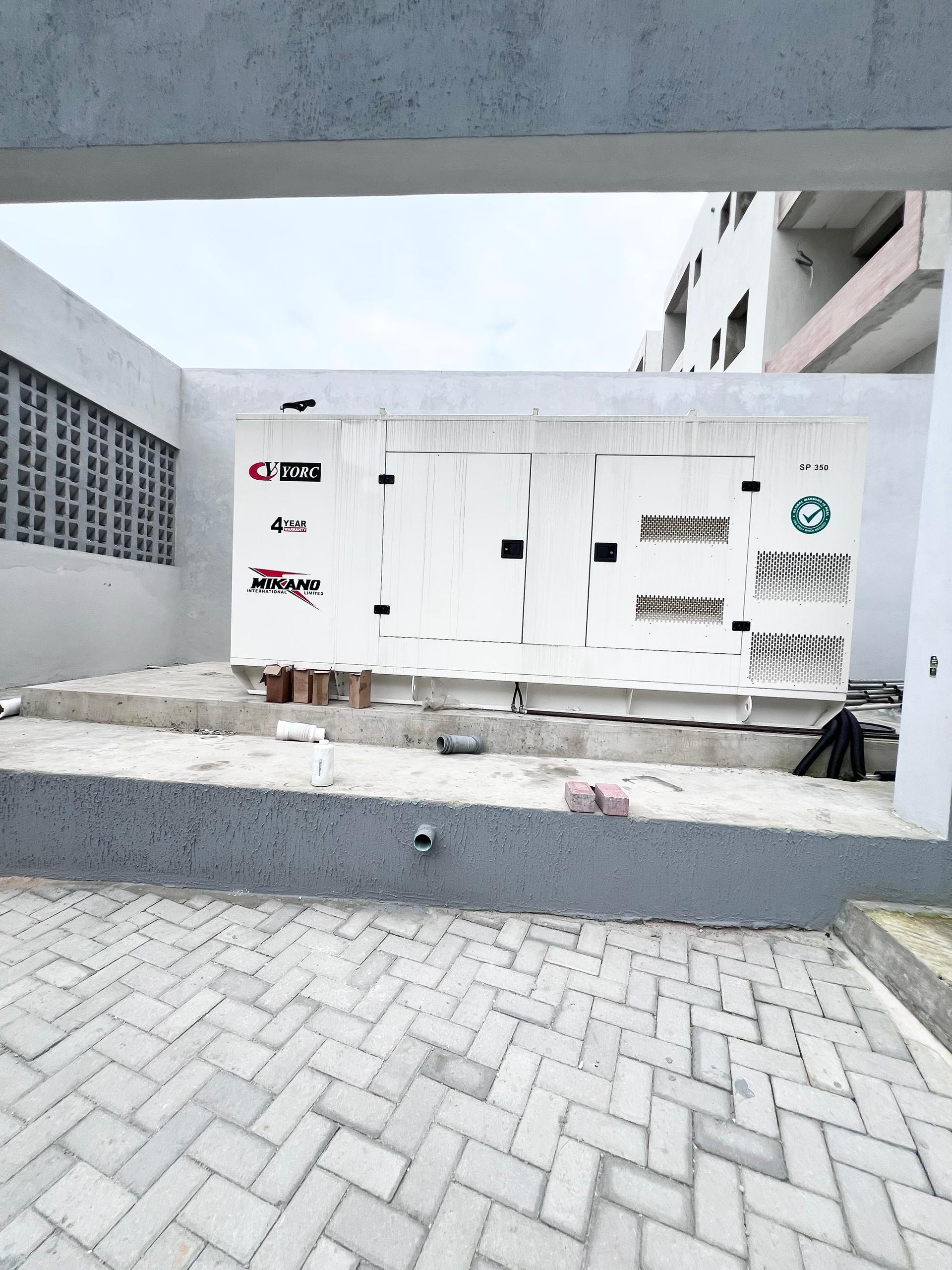 LUXURY 3 BEDROOM SERVICED APARTMENT FOR SALE (IKATE3B06)