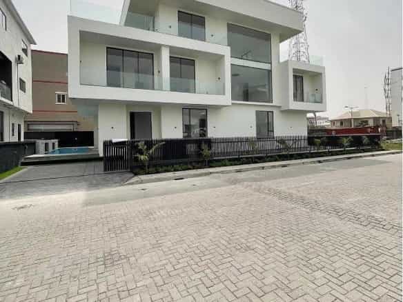 Luxury five bedroom detached duplex (ikate5bdd07)