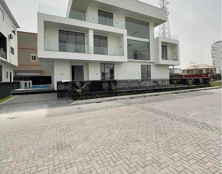Luxury five bedroom detached duplex (ikate5bdd07)