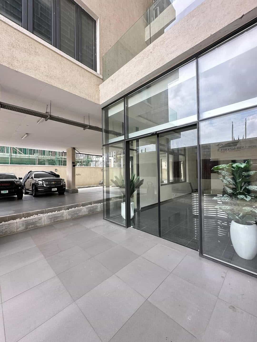 oakvine__realty_f5e3f8ad6fd643c28d85cc3d62b1c278