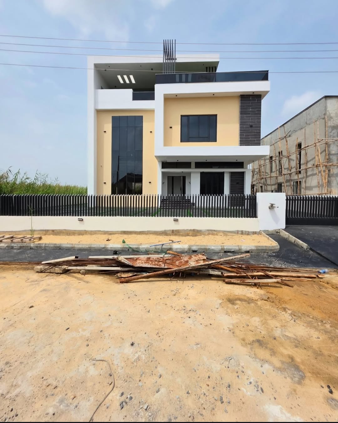 six bedroom fully detached duplex (CHEVRON6BDD01)