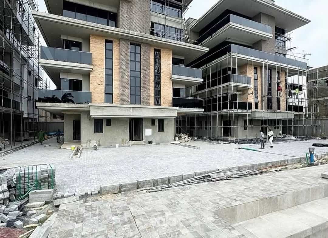 Six bedroom semi-detached duplex (Ikoyi6bsd01)