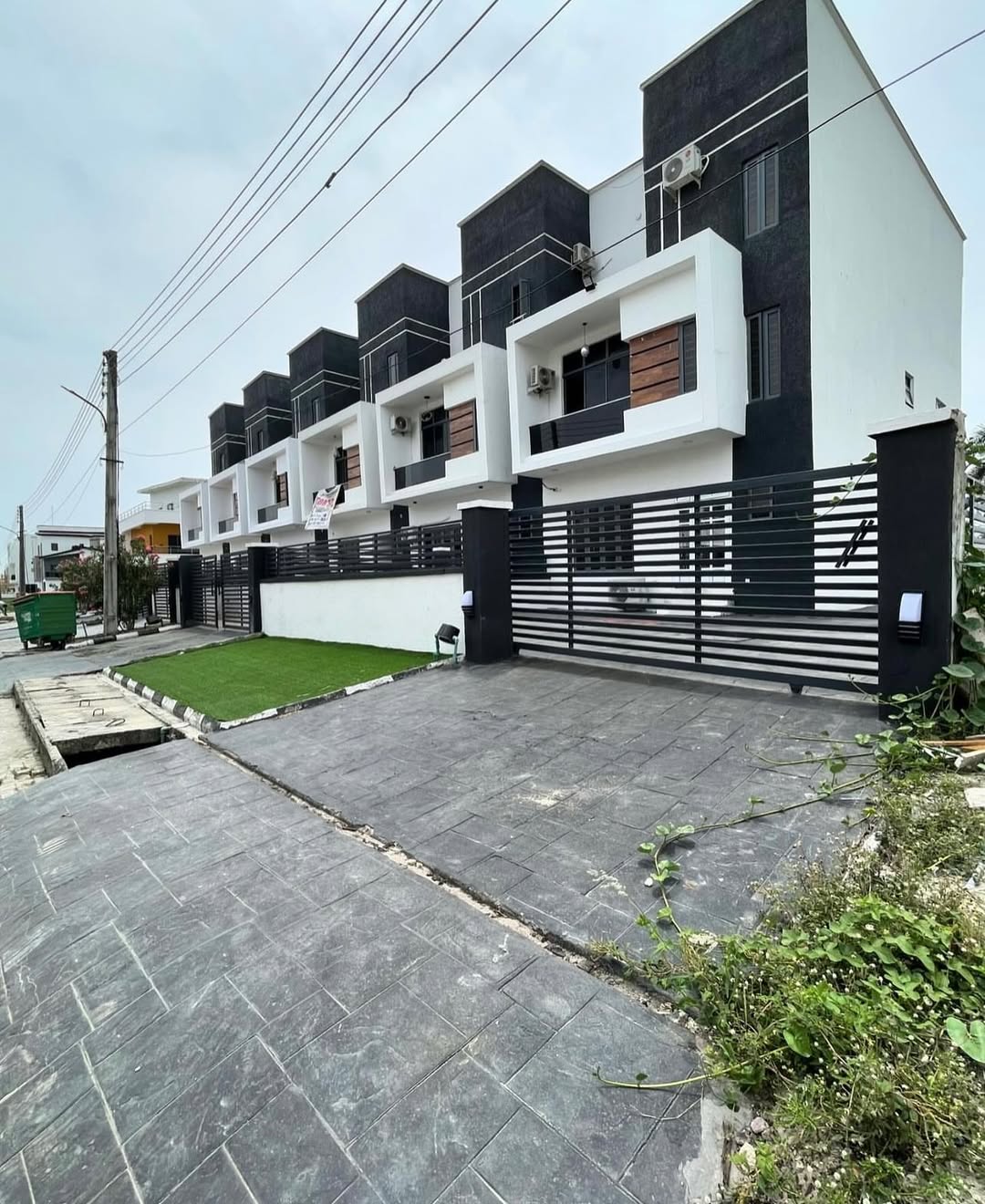 Six bedroom terraced duplex (Orchid6btd01)