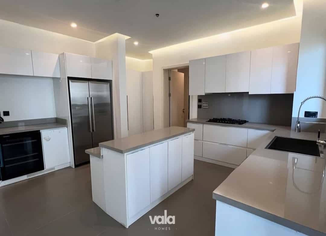 three bedroom apartment (IKOYI3B01)