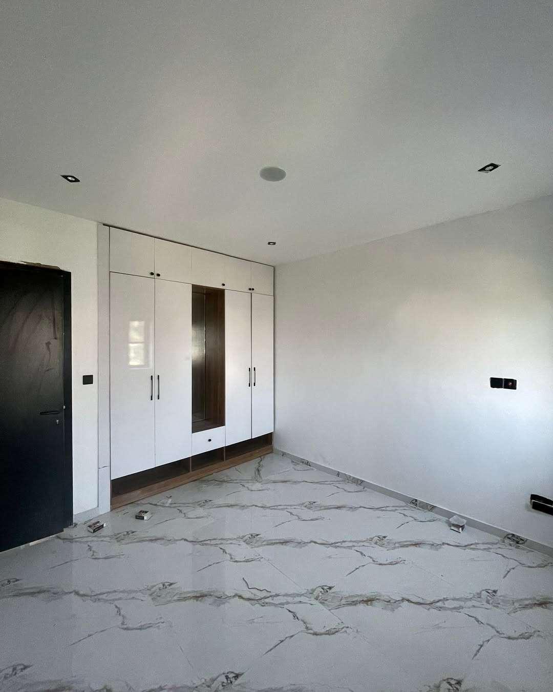 two bedroom apartment (IKATE2B14)