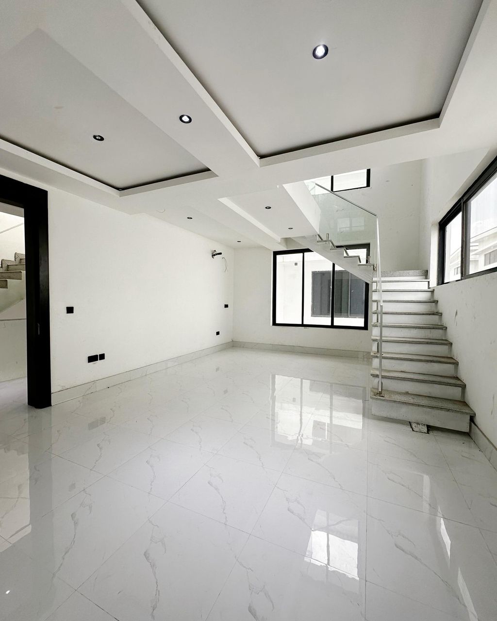 two bedroom apartment (IKOYI2B)