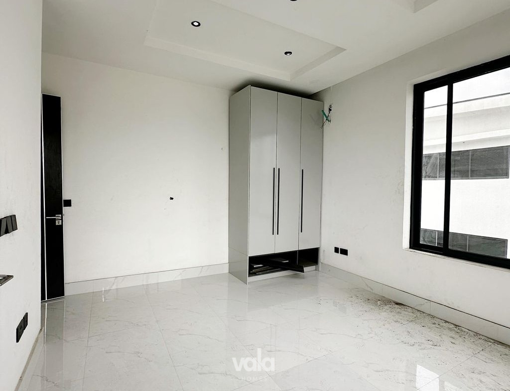 two bedroom apartment (IKOYI2B)