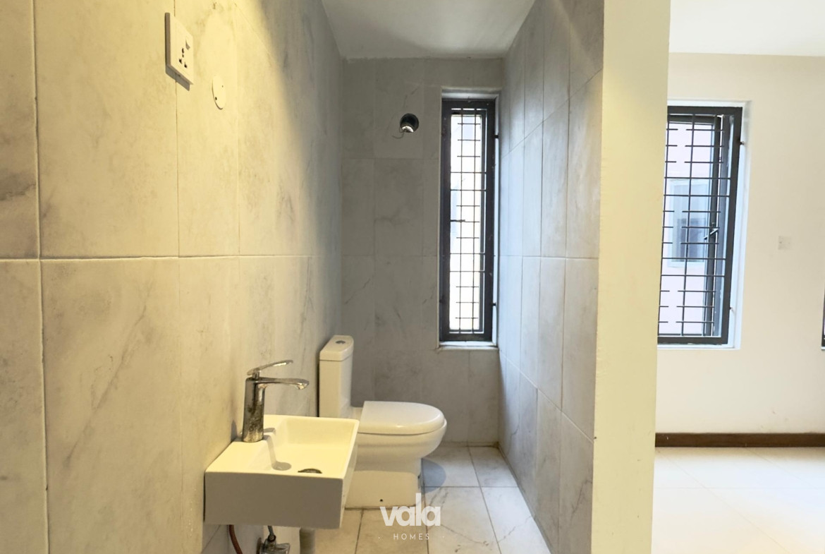 two bedroom maisonette (IKATE2B13)