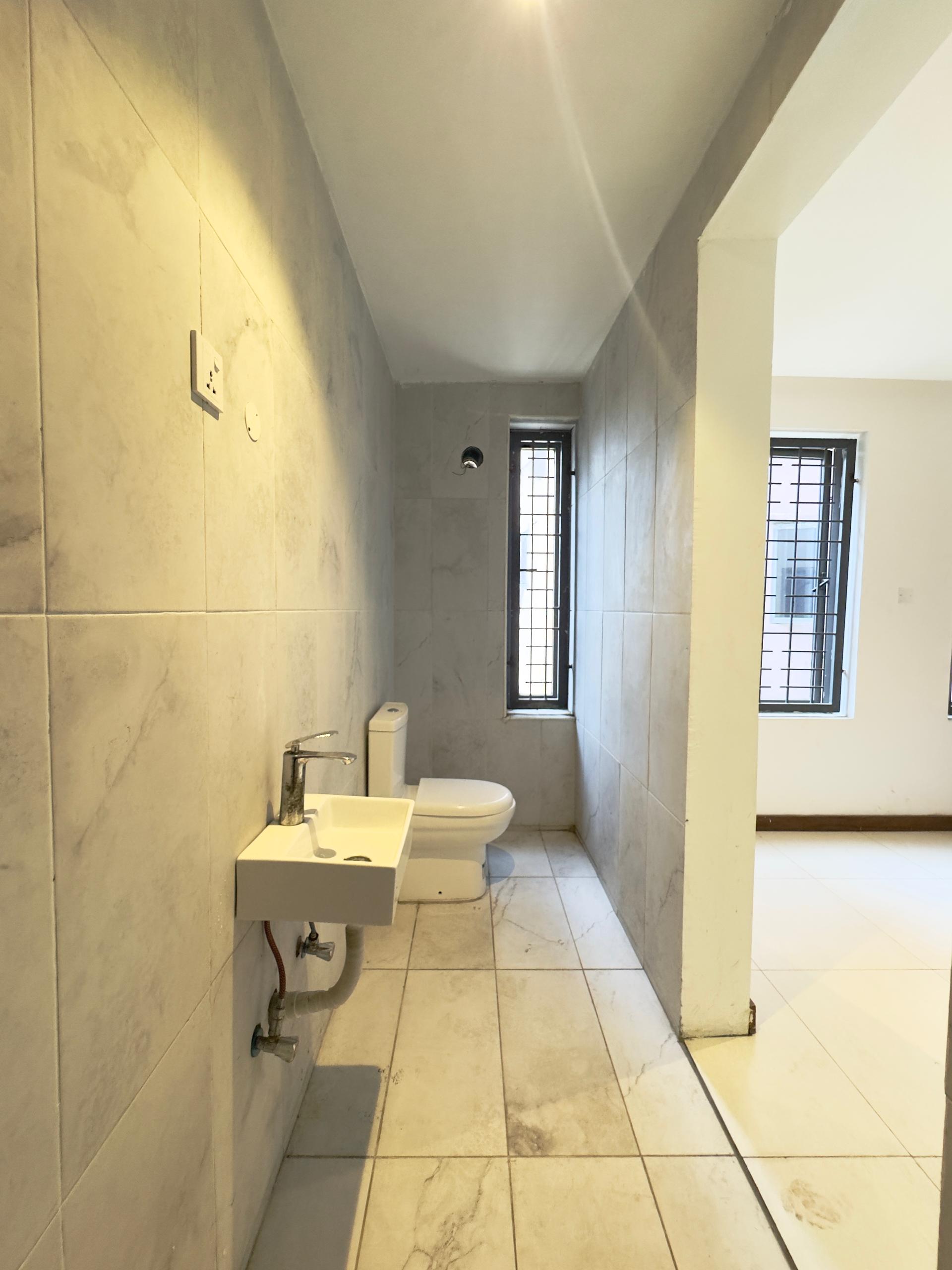 two bedroom maisonette (IKATE2B13)
