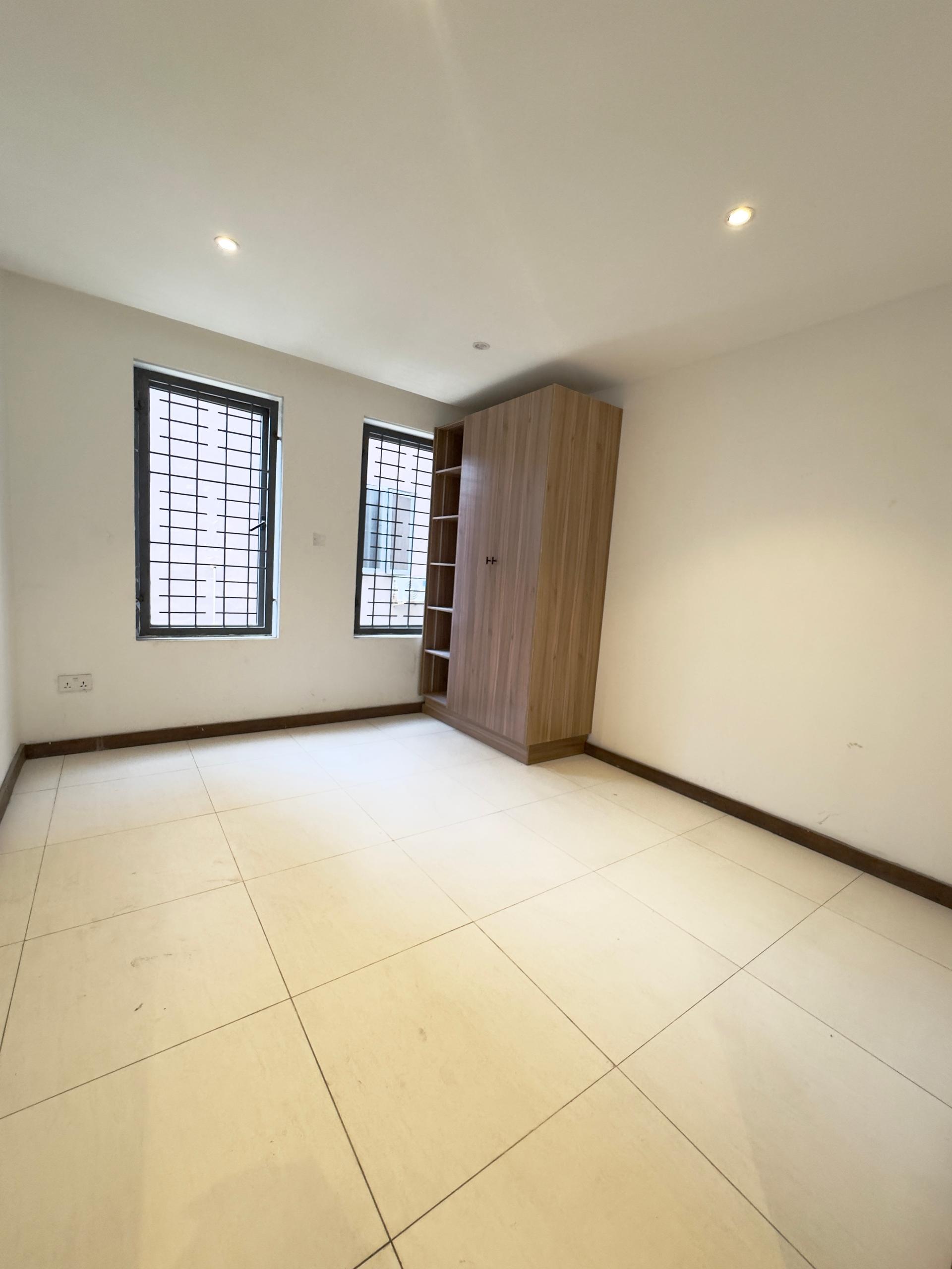 two bedroom maisonette (IKATE2B13)