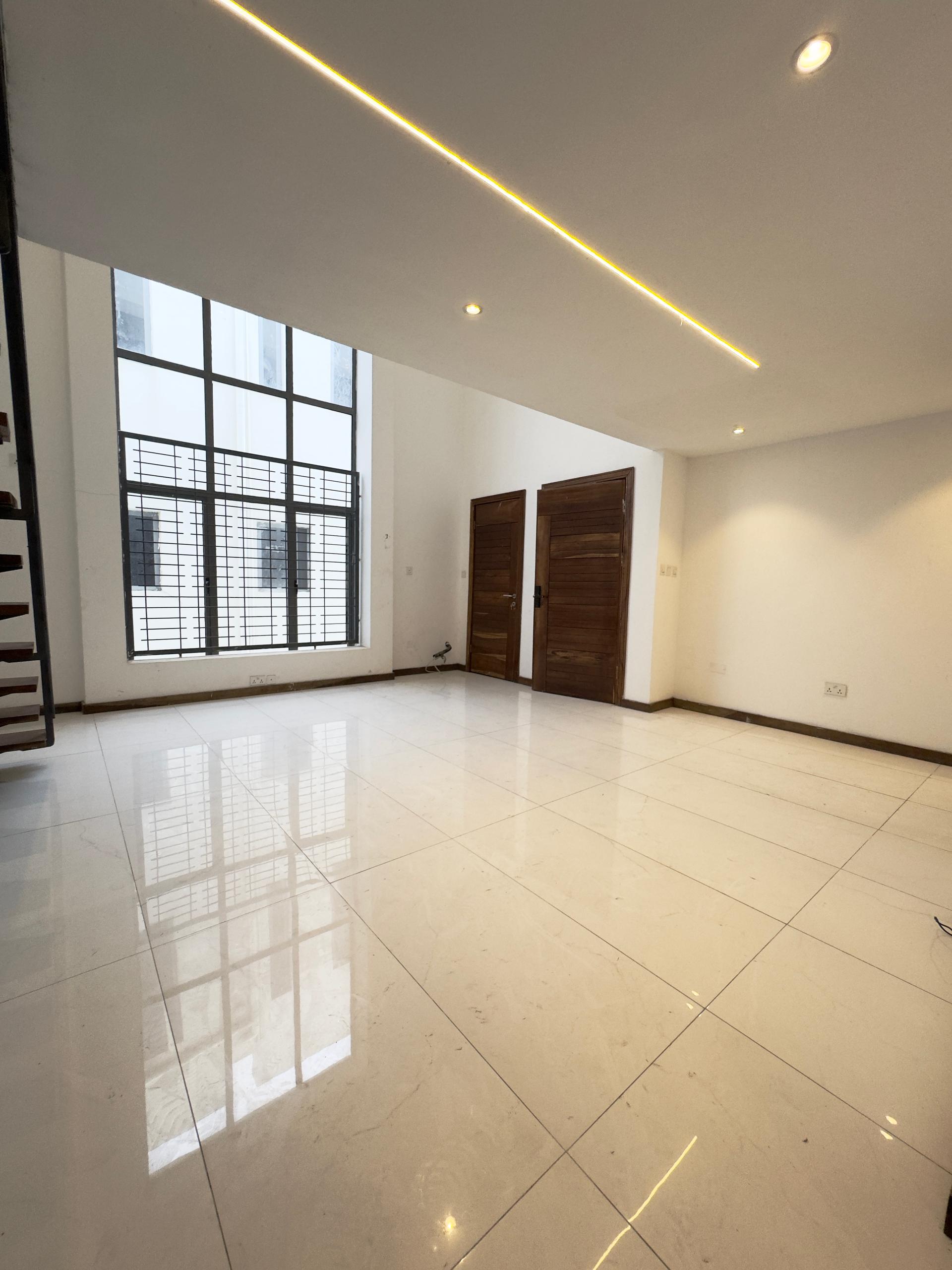 two bedroom maisonette (IKATE2B13)