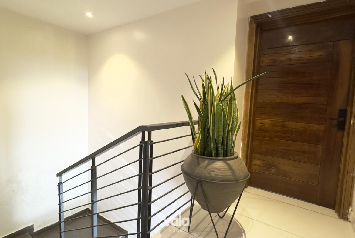 two bedroom maisonette (IKATE2B13)