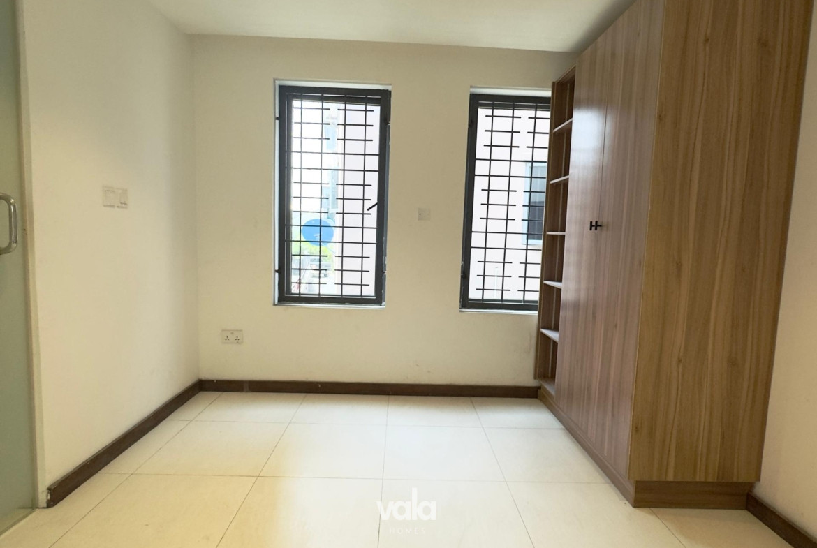 two bedroom maisonette (IKATE2B13)