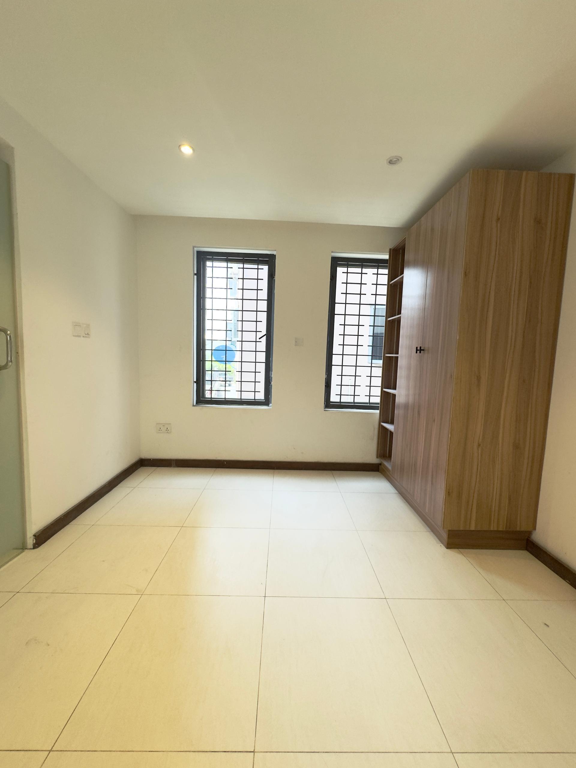 two bedroom maisonette (IKATE2B13)