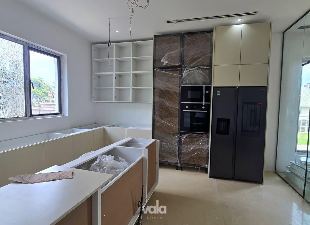 Ultra-modern five bedroom (IKOYI5B)