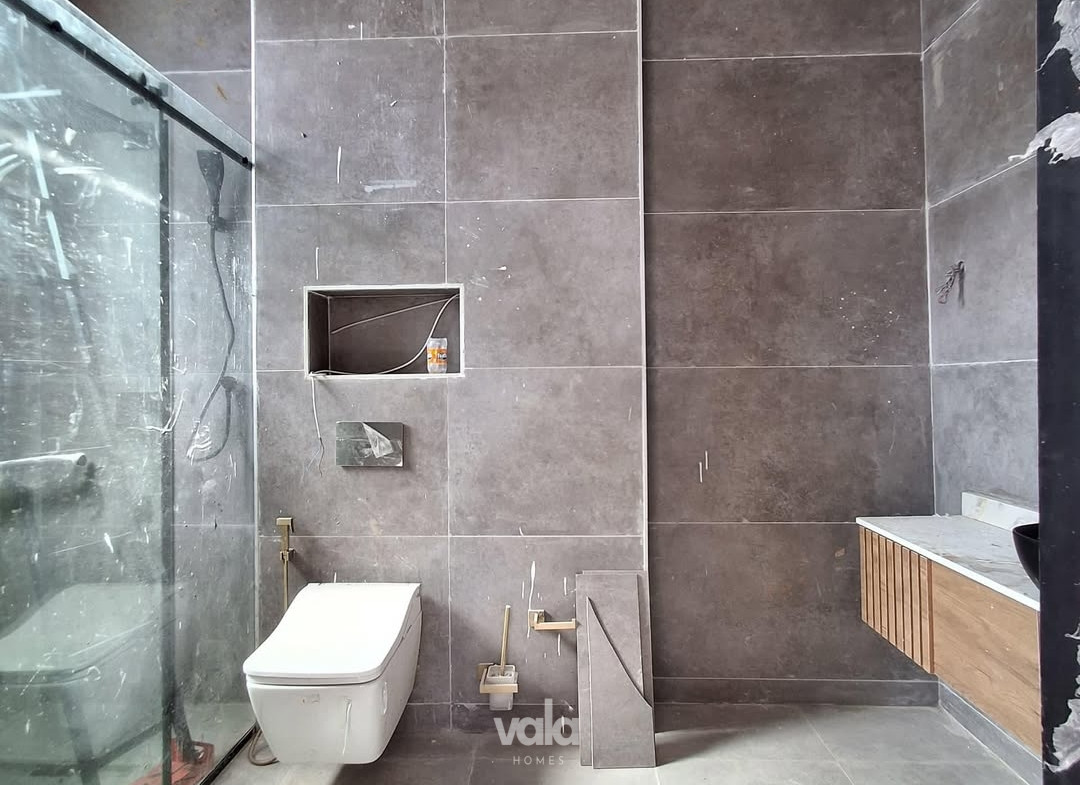 Ultra-modern five bedroom (IKOYI5B)